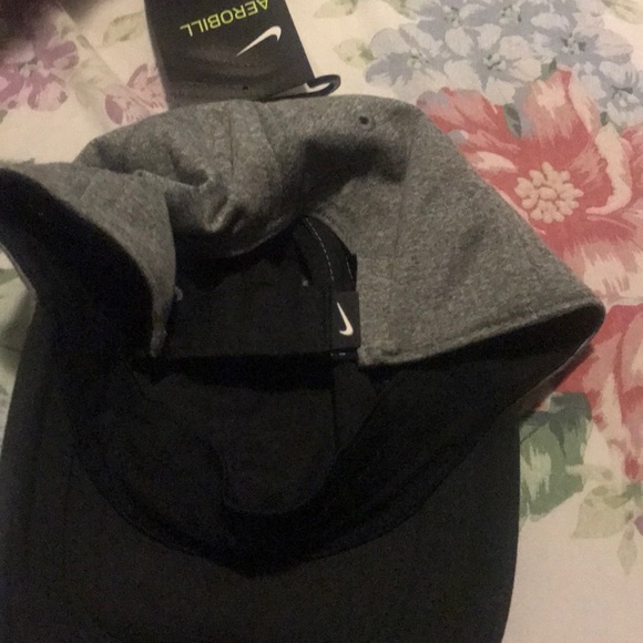 Brand new with tag - Picture 2 of 3